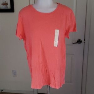 Universal Threads Tshirt